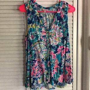 Lilly Pulitzer Tops - EUC super cute Lilly Pulitzer Essie top XL Lilly Pulitzer Tops - EUC super cute Lilly Pulitzer Essie top XL